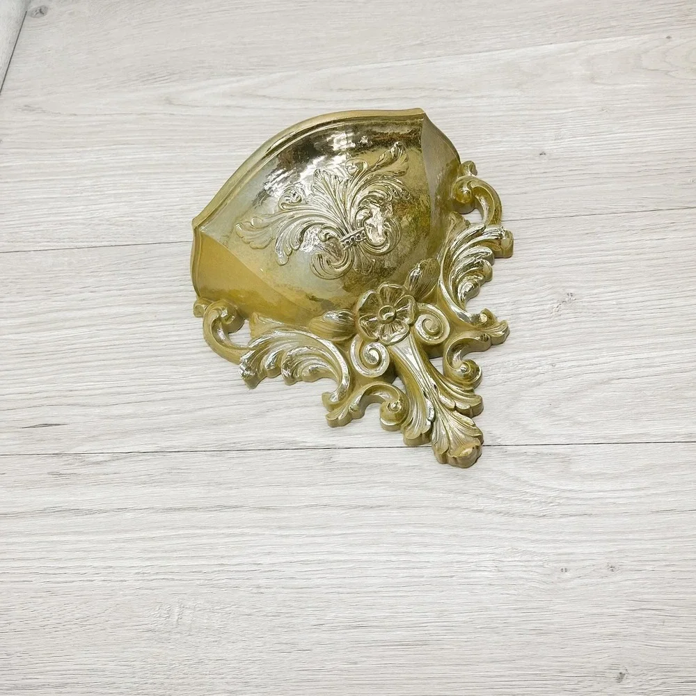 Ornate Gold Wall Shelf: Mid-Century Modern Burwood Plant Decor